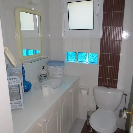 Villa Paphos4U Villa, Kisonerga, 4Br, Seafront, Beach 300M, Private Pool, All Amenities *