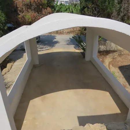 Paphos4U Villa, Kisonerga, 4Br, Seafront, Beach 300M, Private Pool, All Amenities *
