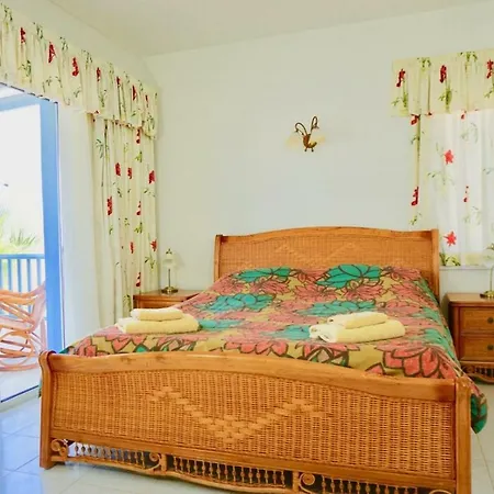 Paphos4U Villa, Kisonerga, 4Br, Seafront, Beach 300M, Private Pool, All Amenities Coral Bay
