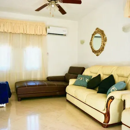 Paphos4U Villa, Kisonerga, 4Br, Seafront, Beach 300M, Private Pool, All Amenities Coral Bay