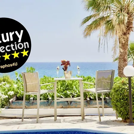 Paphos4U Villa, Kisonerga, 4Br, Seafront, Beach 300M, Private Pool, All Amenities Villa