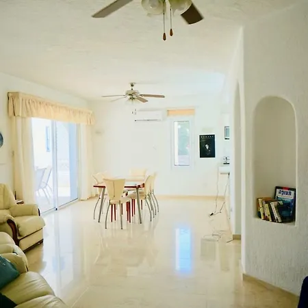 Villa Paphos4U Villa, Kisonerga, 4Br, Seafront, Beach 300M, Private Pool, All Amenities *